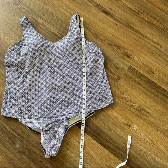 Lands End Womens Fauxkini One Piece Swimsuit Blue Built In Bra V-Neck 2X 20W-22W - Picture 9 of 9